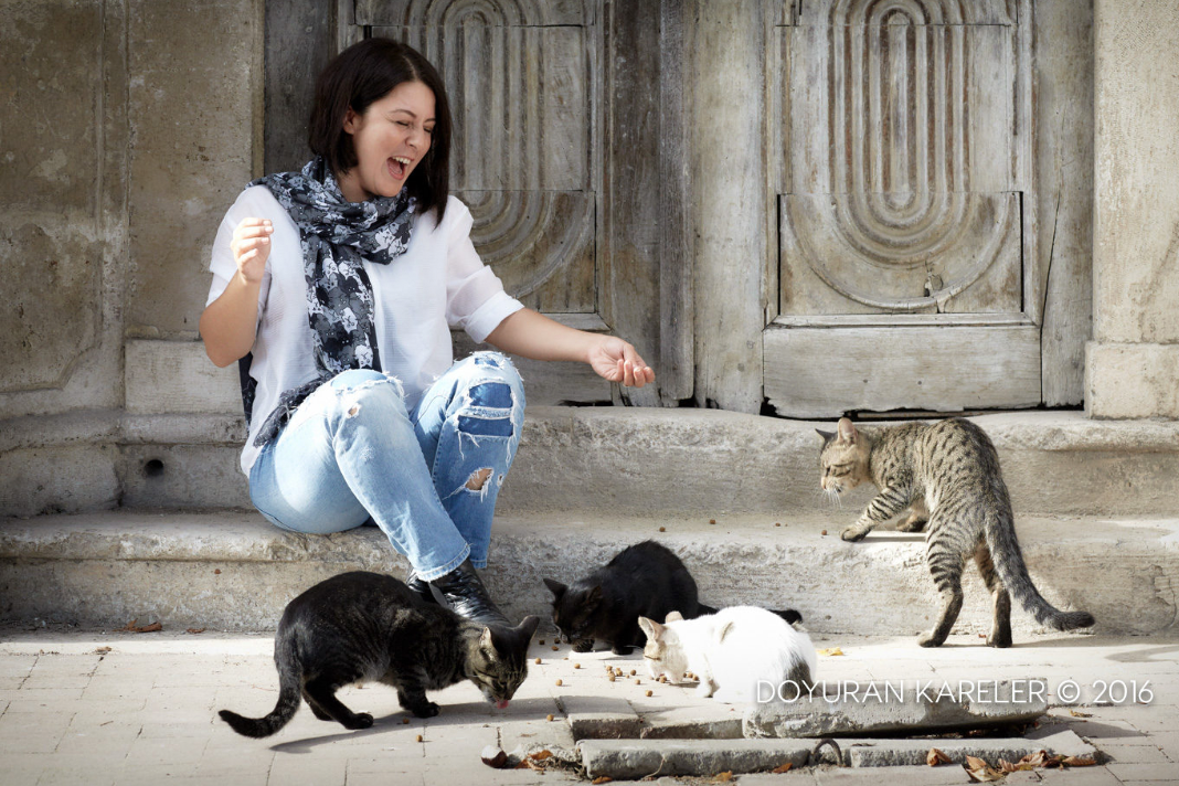 Doyuran Kareler ile hayvanlara iyiliğiniz dokunsun, karınları doysun Doyuran Kareler ile hayvanlara iyiliğiniz dokunsun, karınları doysun