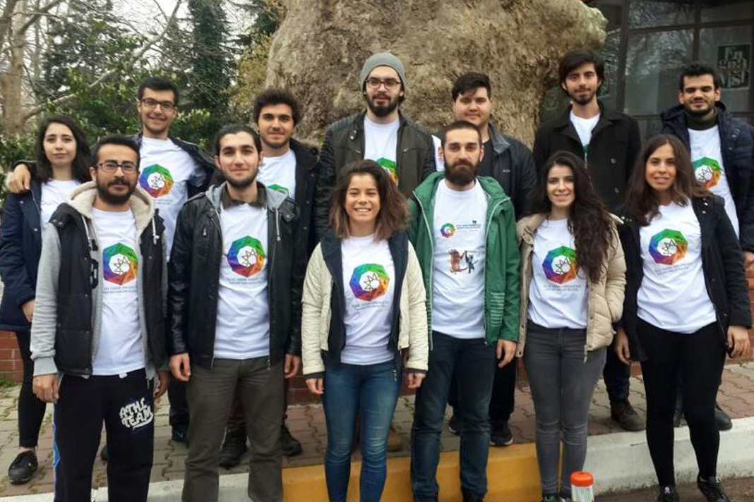 YTU Hayvan Hakları Kulübü ve kampüs köpekleri YTU Hayvan Hakları Kulübü